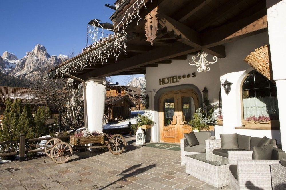 Sport Hotel Majarè Pozza di Fassa Buitenkant foto