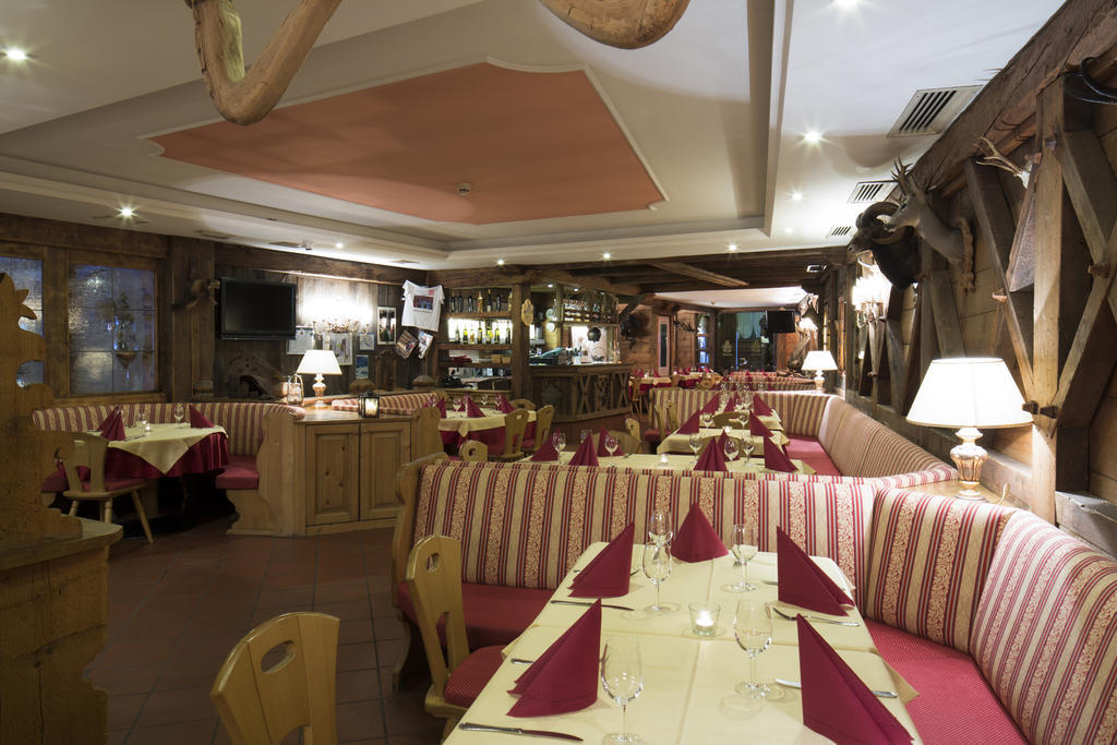 Sport Hotel Majarè Pozza di Fassa Buitenkant foto