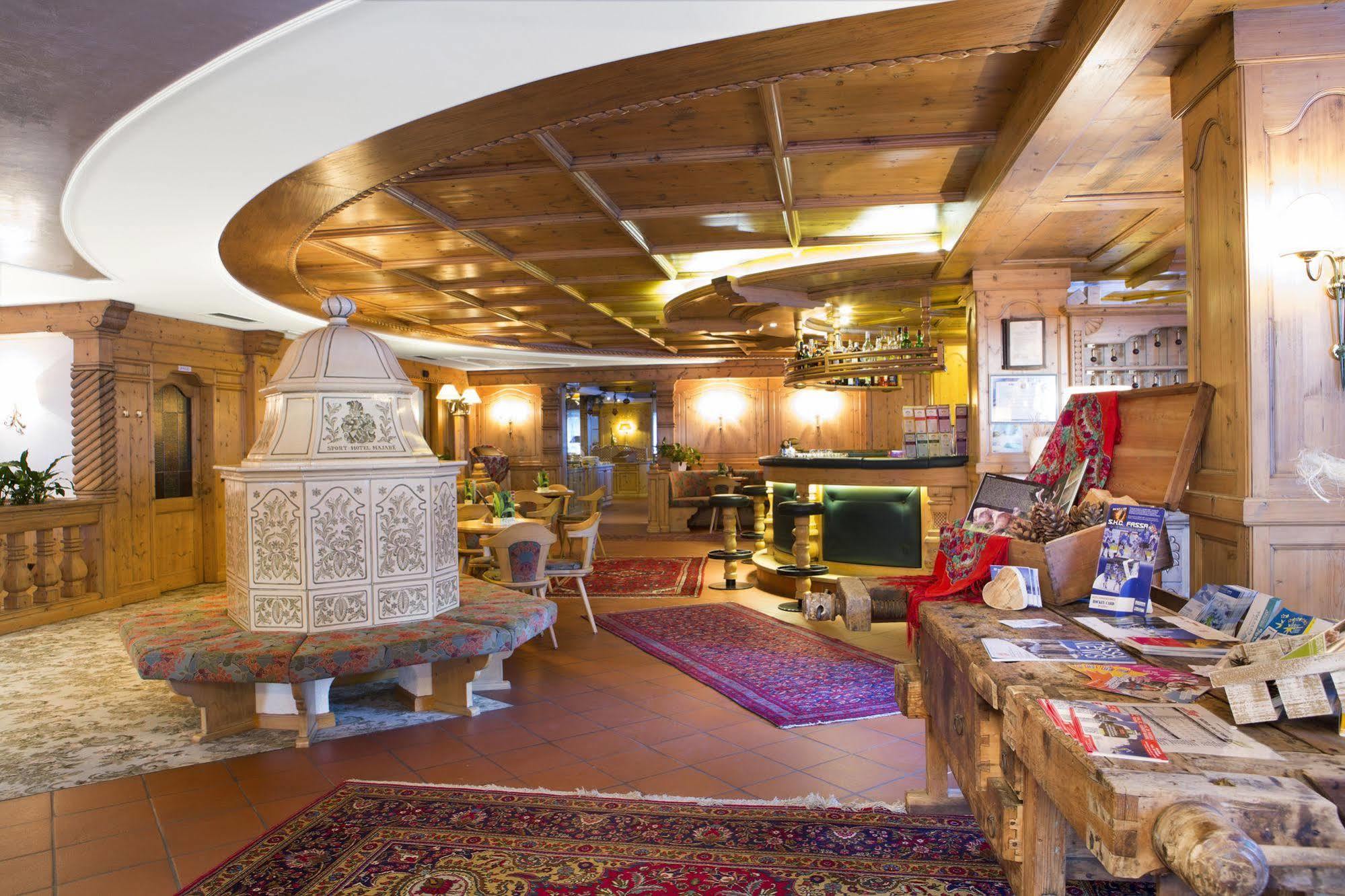 Sport Hotel Majarè Pozza di Fassa Buitenkant foto